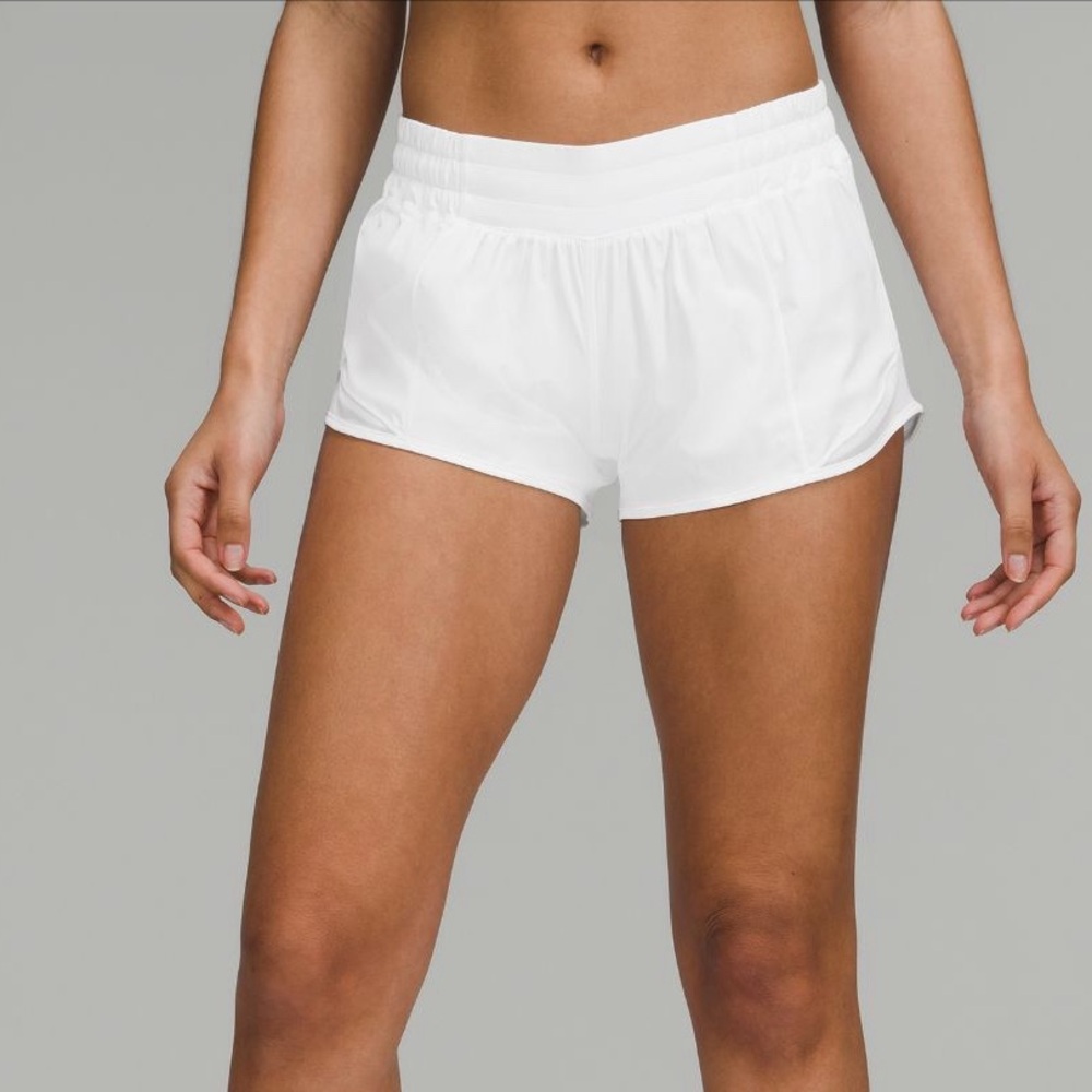 Lululemon Hotty Hot Low Rise 2.5 Shorts